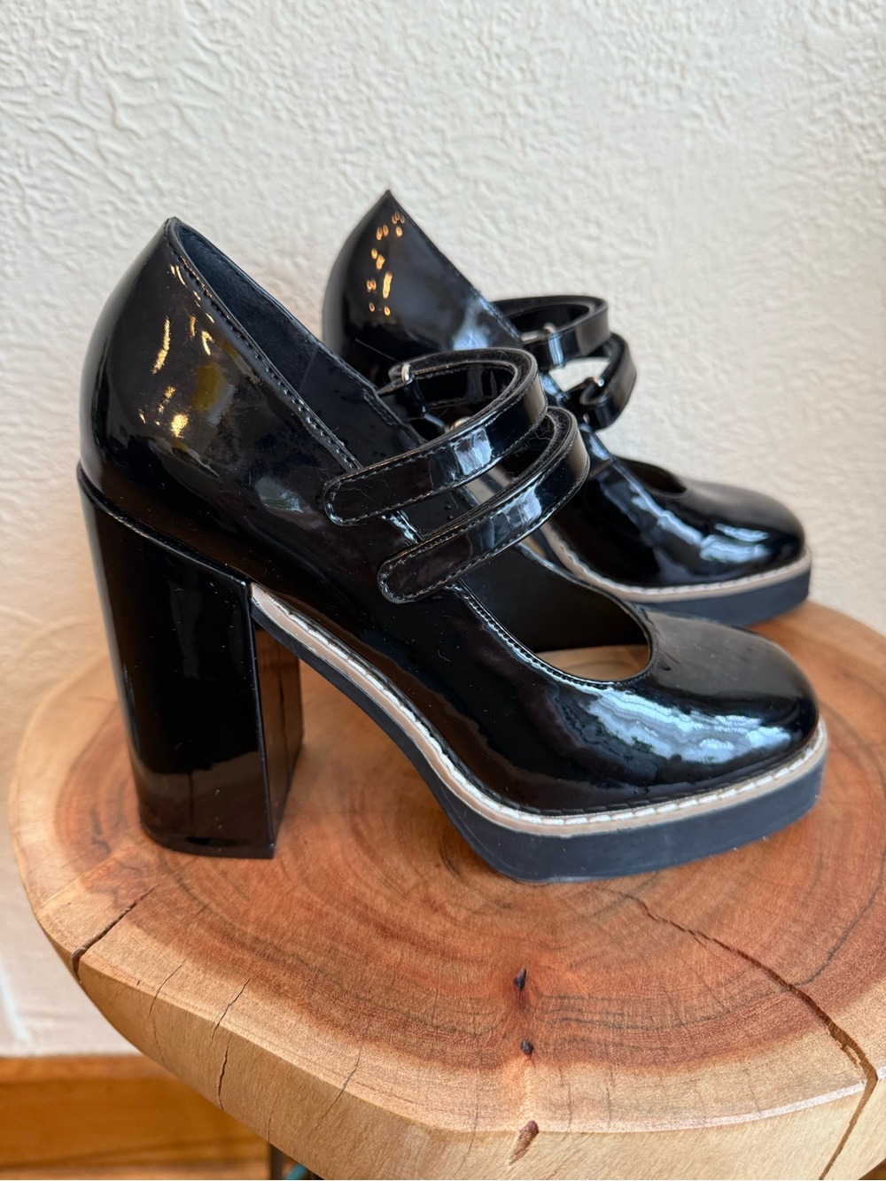 Steve Madden Black Patent Mary Jane Platform Heels | Size 7 - Picture 4 of 10